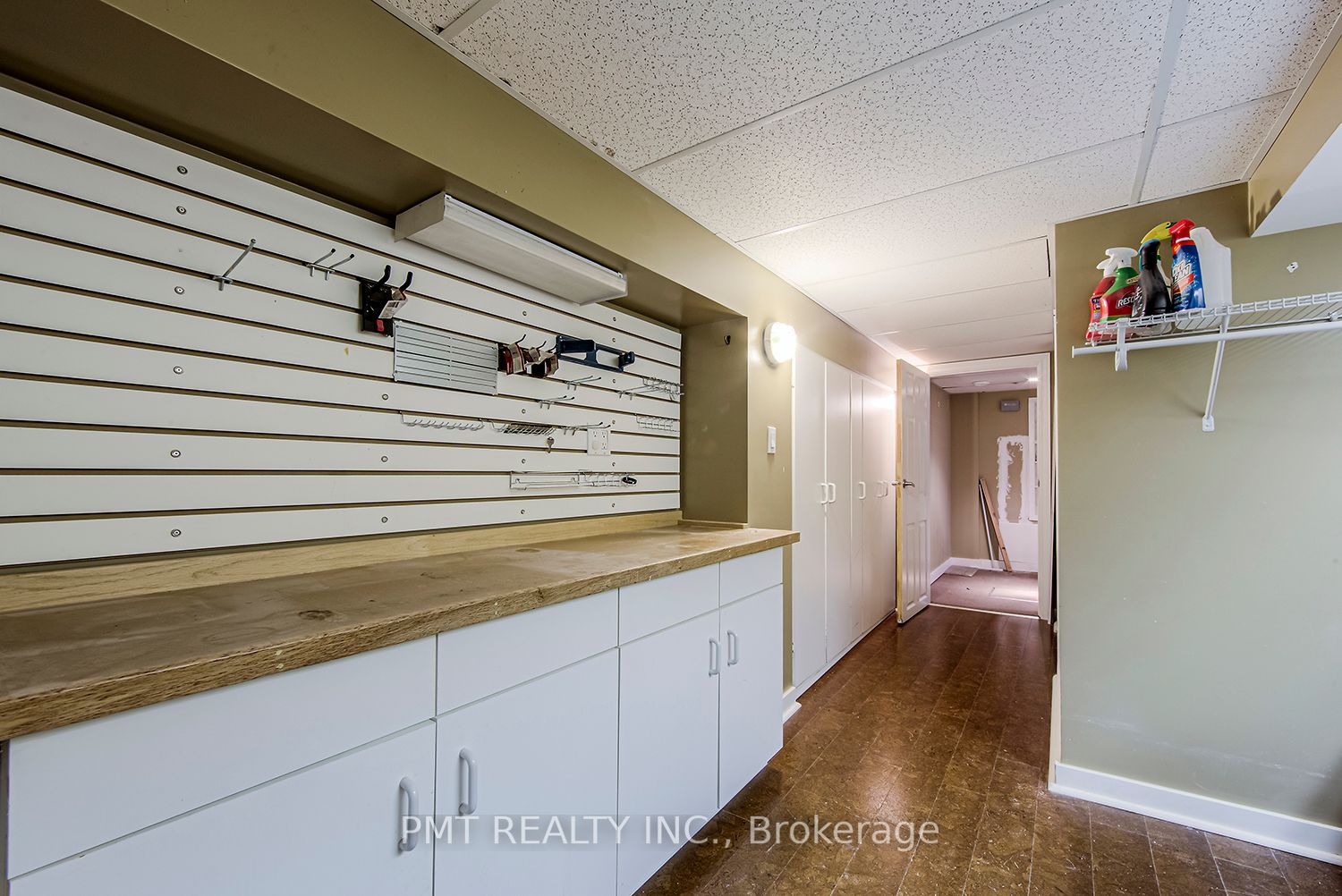 74 Millbrook Cres