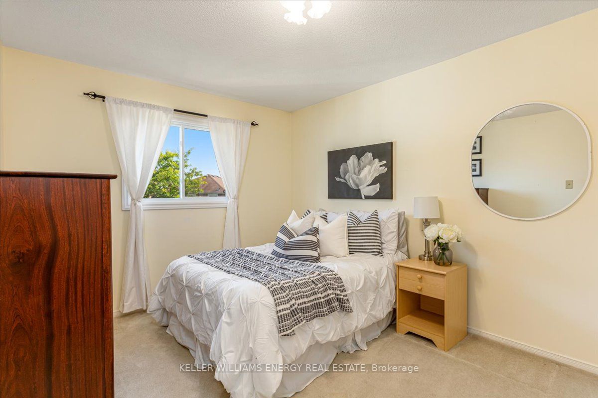 1507 Reesor Crt
