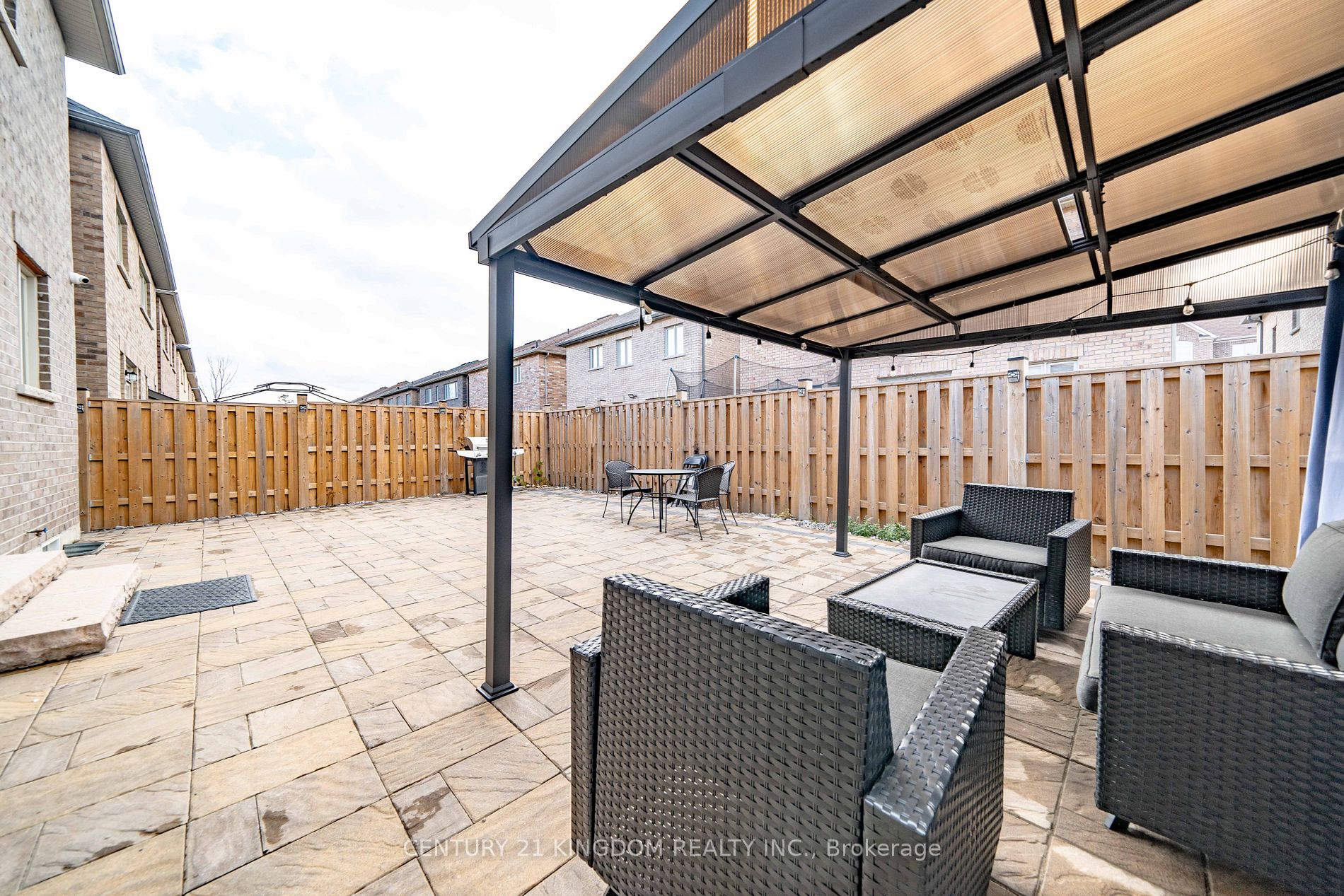 2142 Saffron Dr