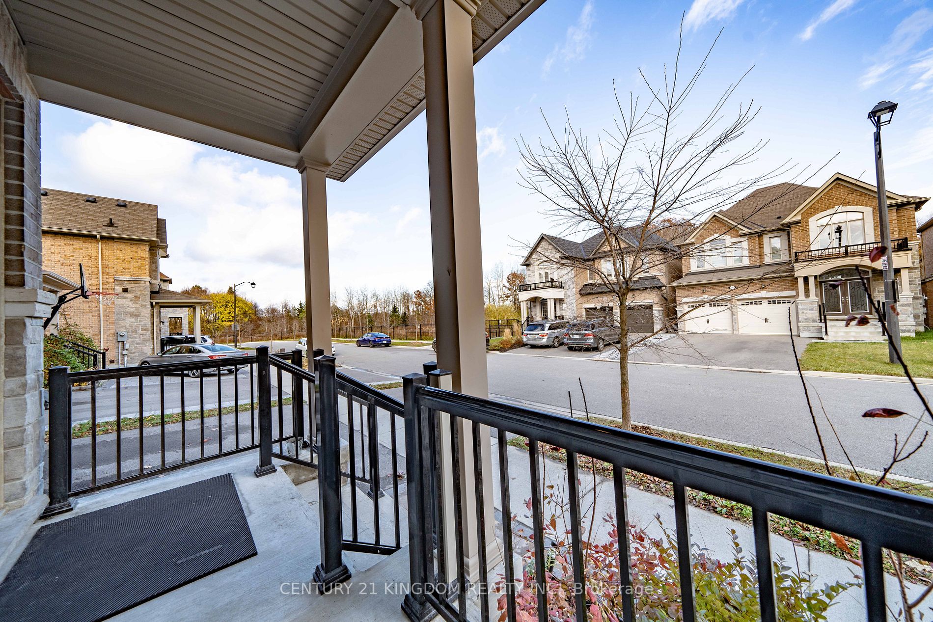 2142 Saffron Dr