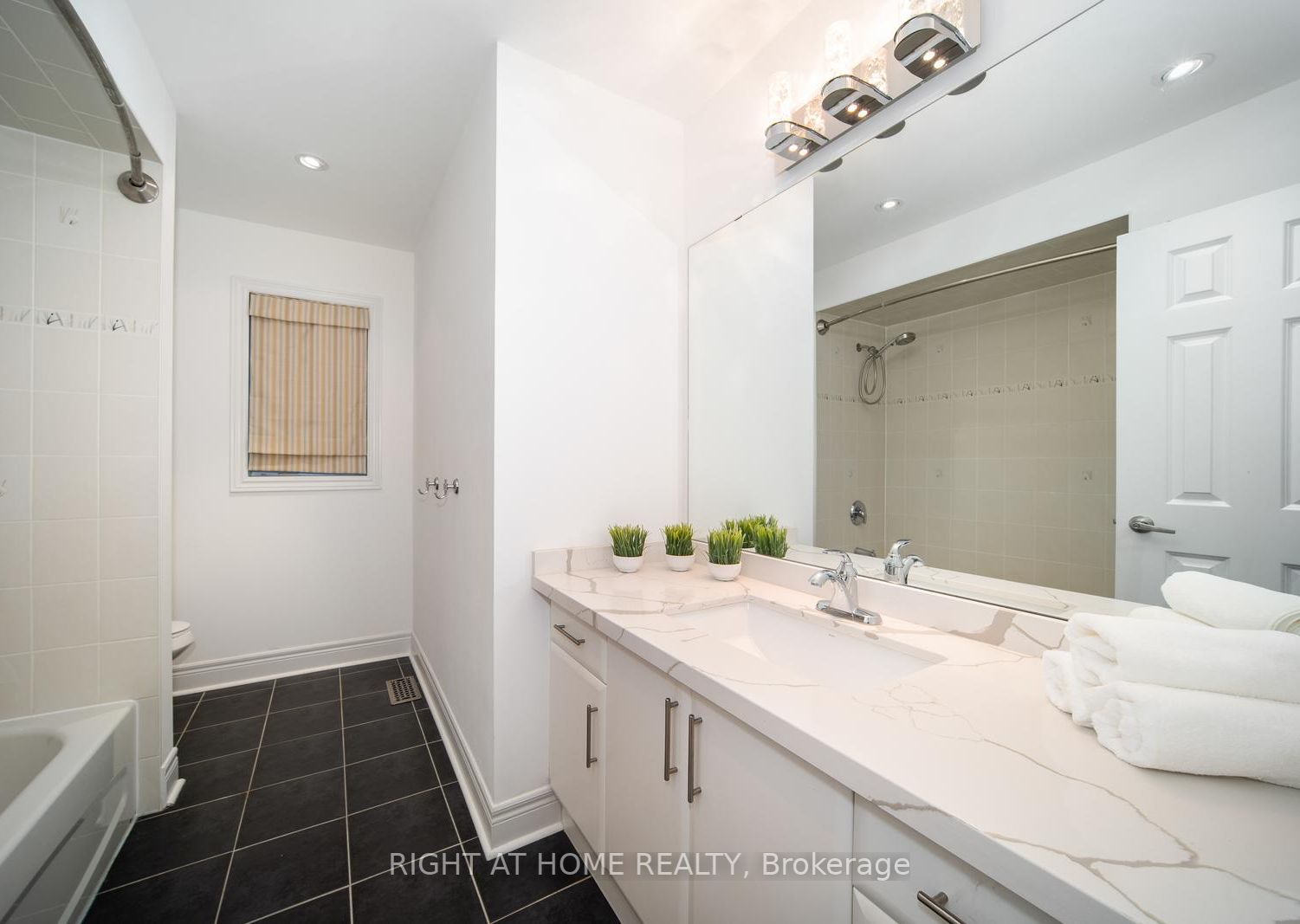 11 Kersey Cres