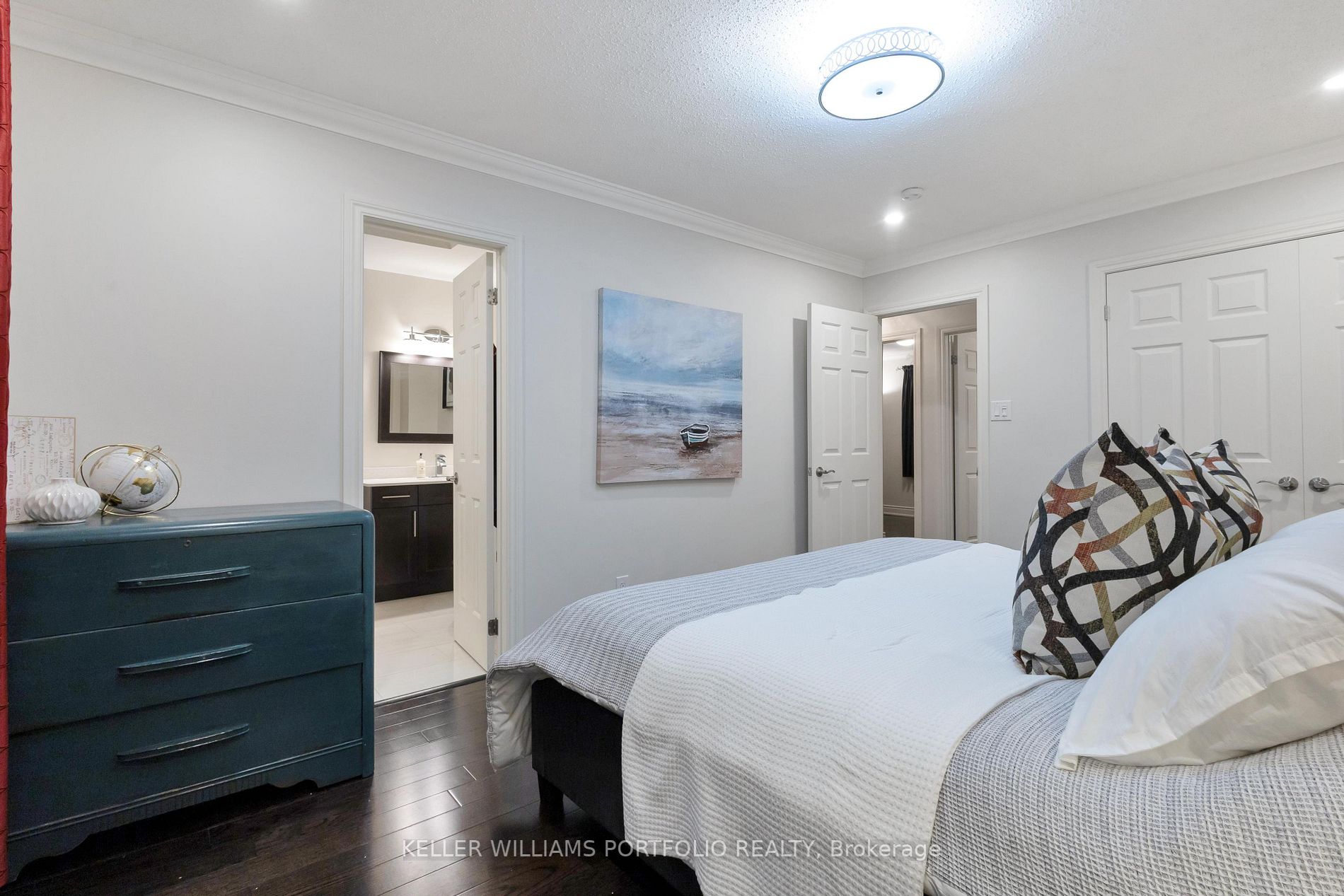 18 Centerfield Dr, #2