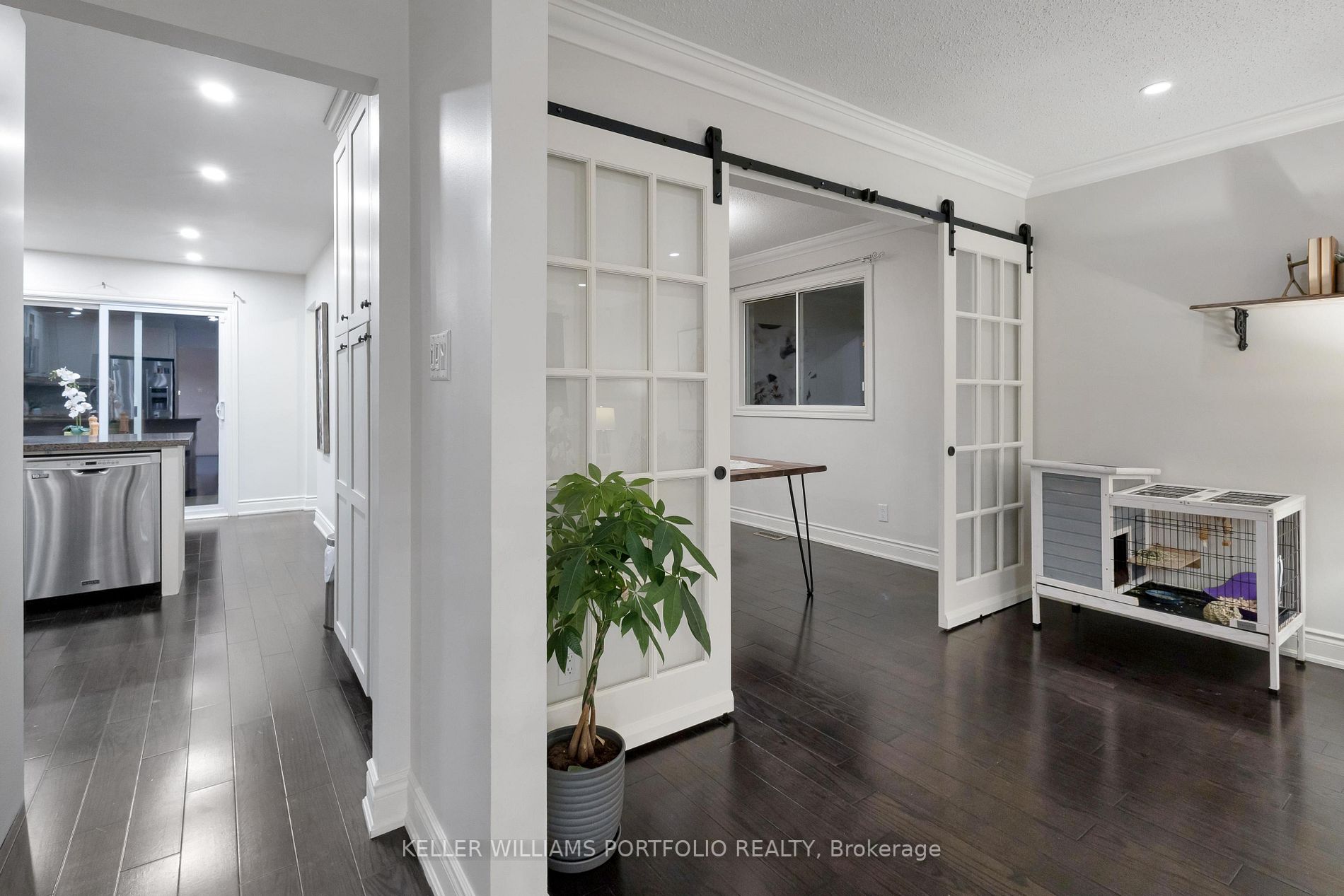 18 Centerfield Dr, #2