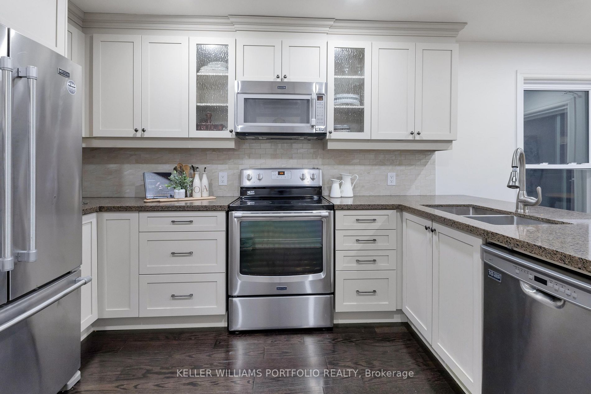 18 Centerfield Dr, #2