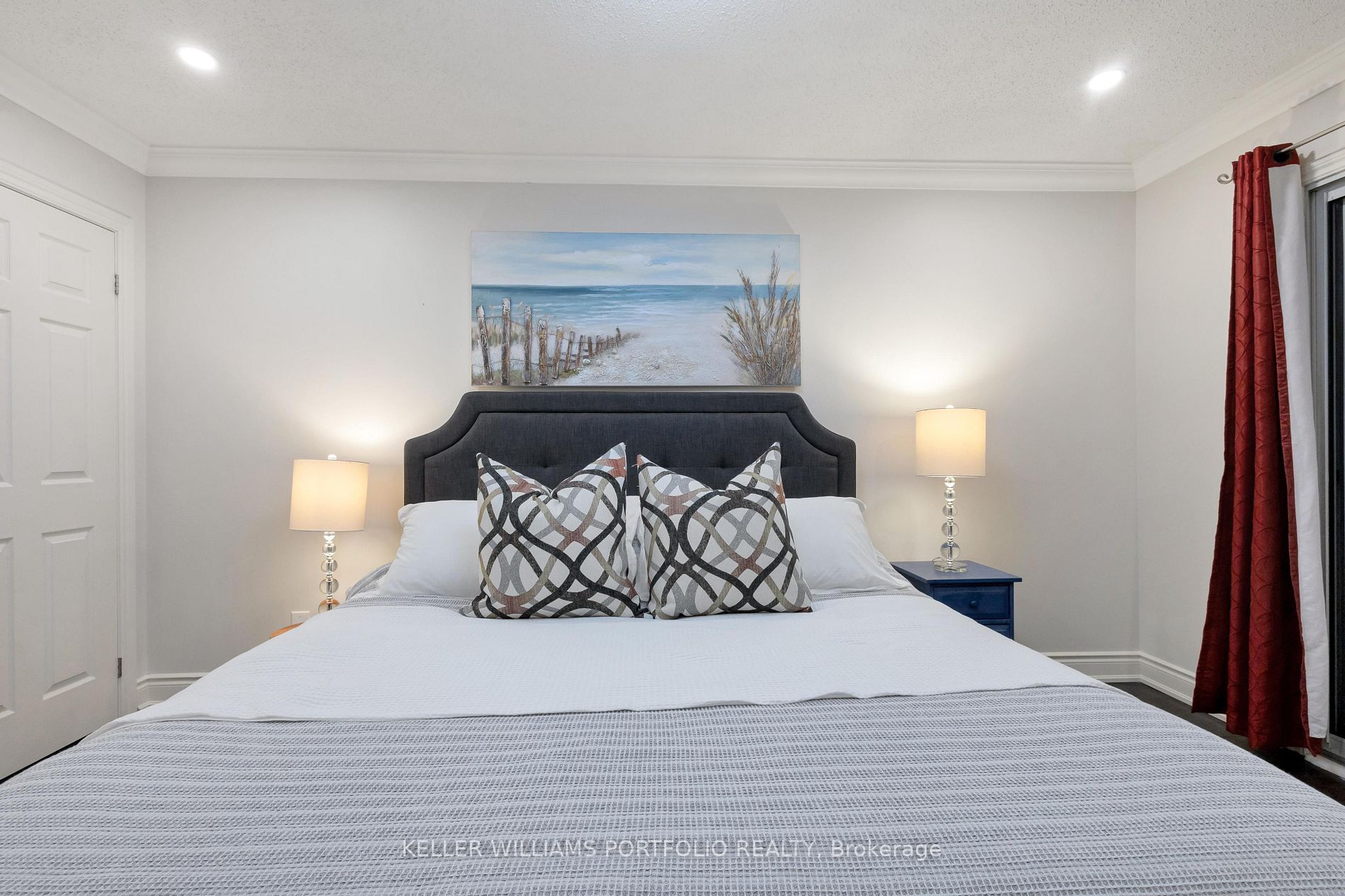 18 Centerfield Dr, #2