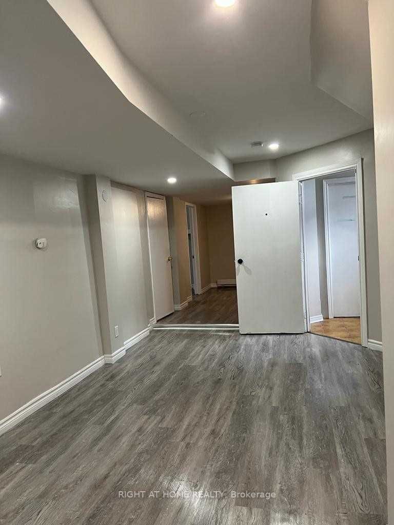 328 Malaga Rd