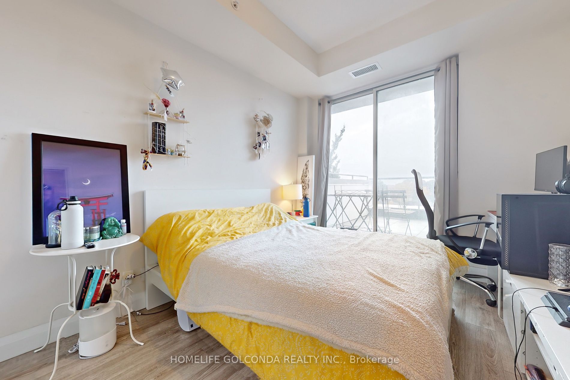 22 East Haven Dr E, #728