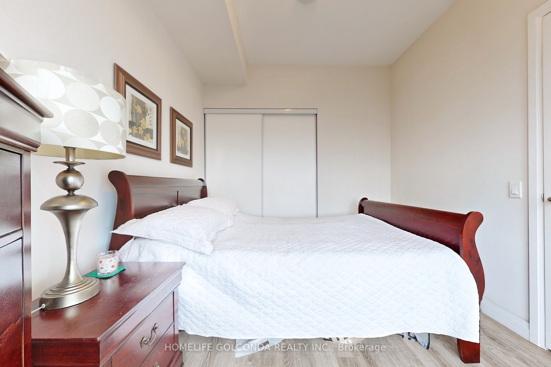 22 East Haven Dr E, #728