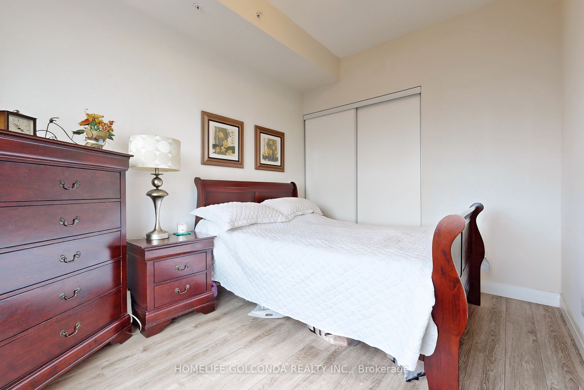 22 East Haven Dr E, #728