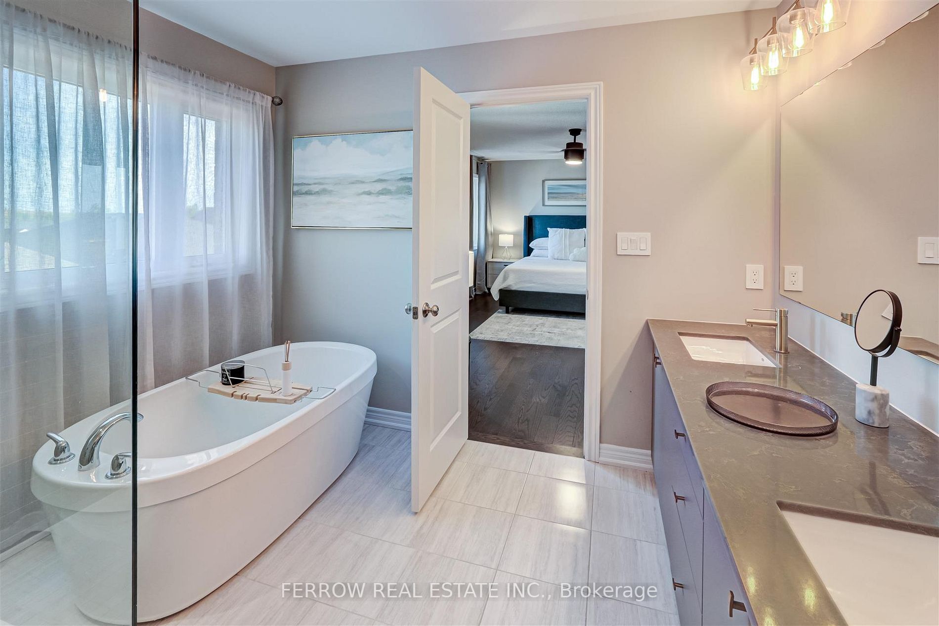 1226 Cactus Cres