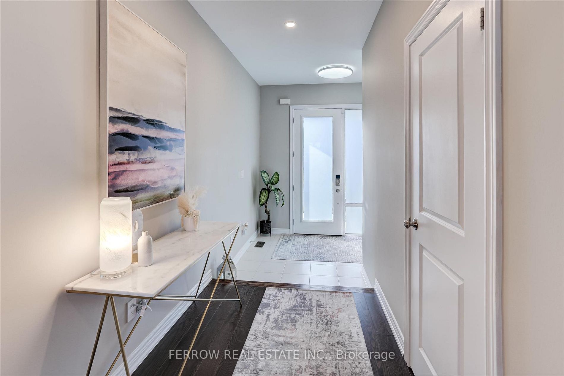 1226 Cactus Cres