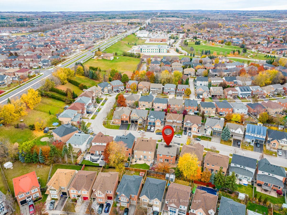 43 Hopkinson Cres