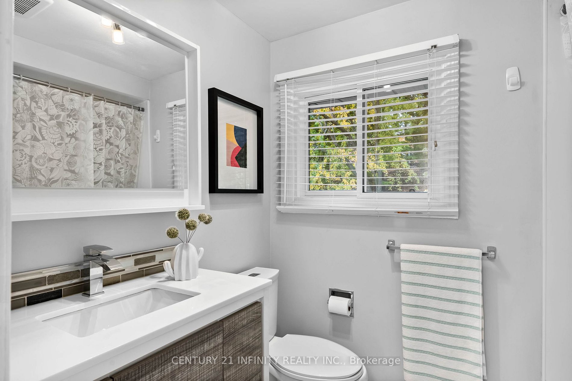 103 Ravenscroft Rd