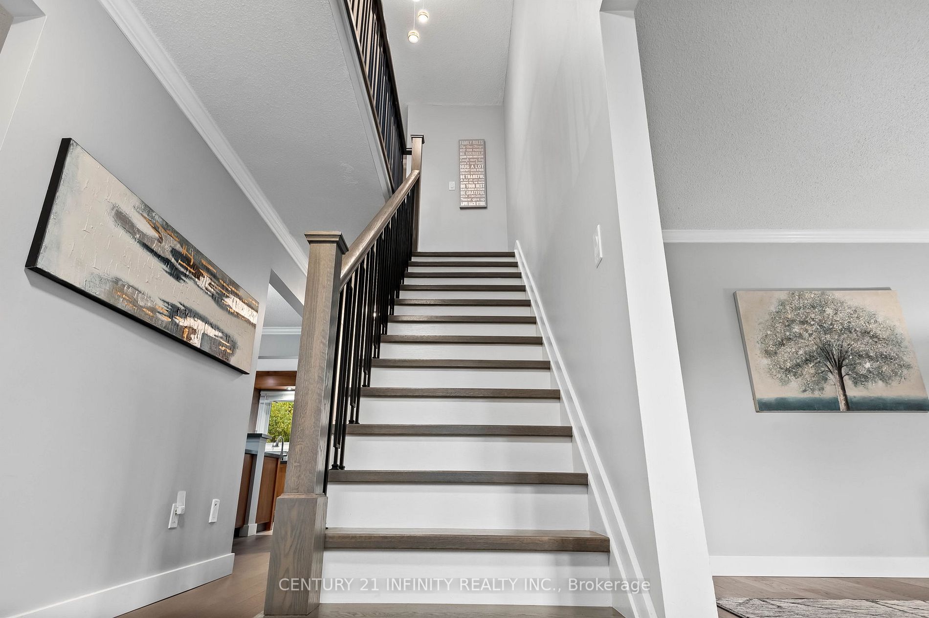 103 Ravenscroft Rd