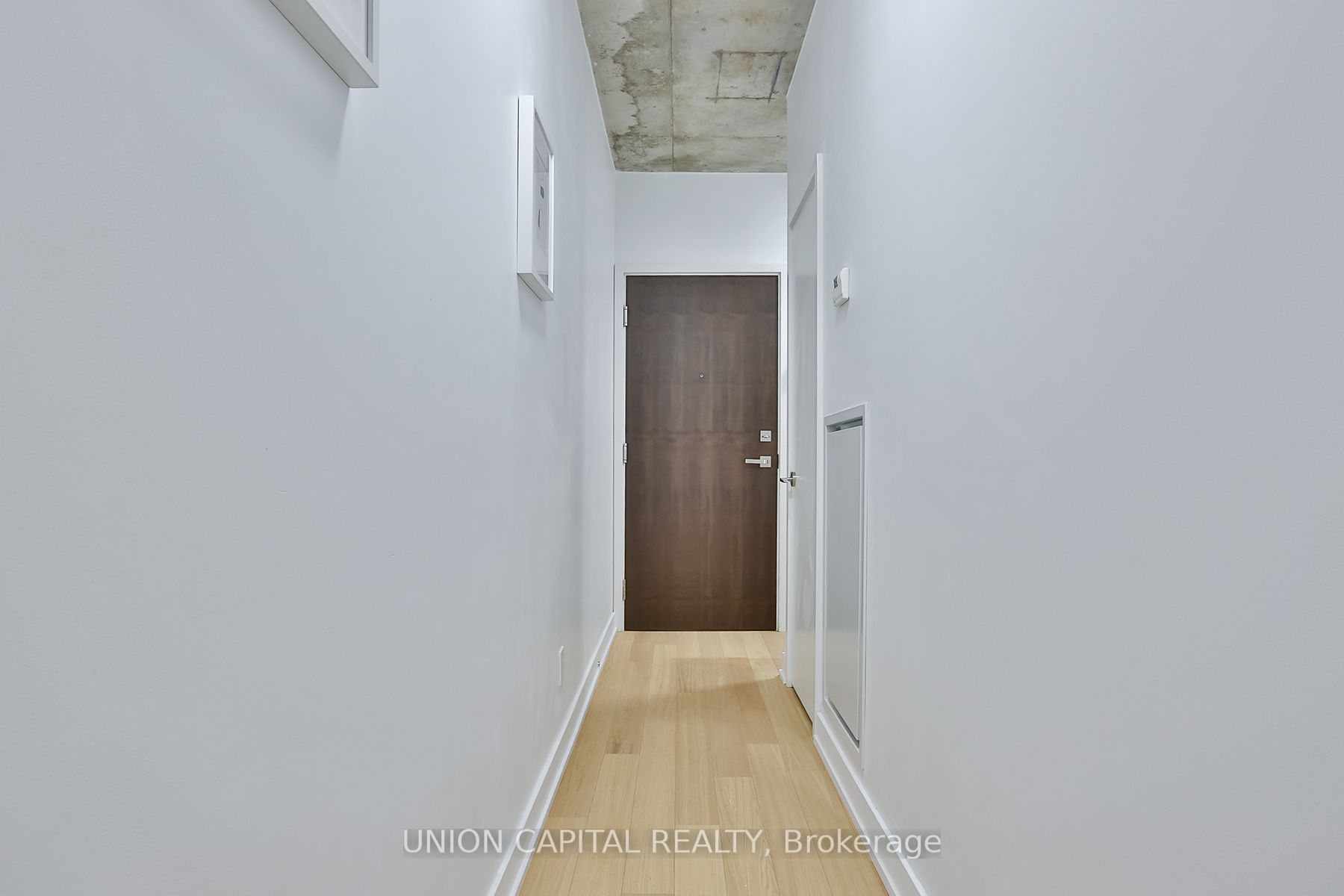 1190 Dundas St E, #324