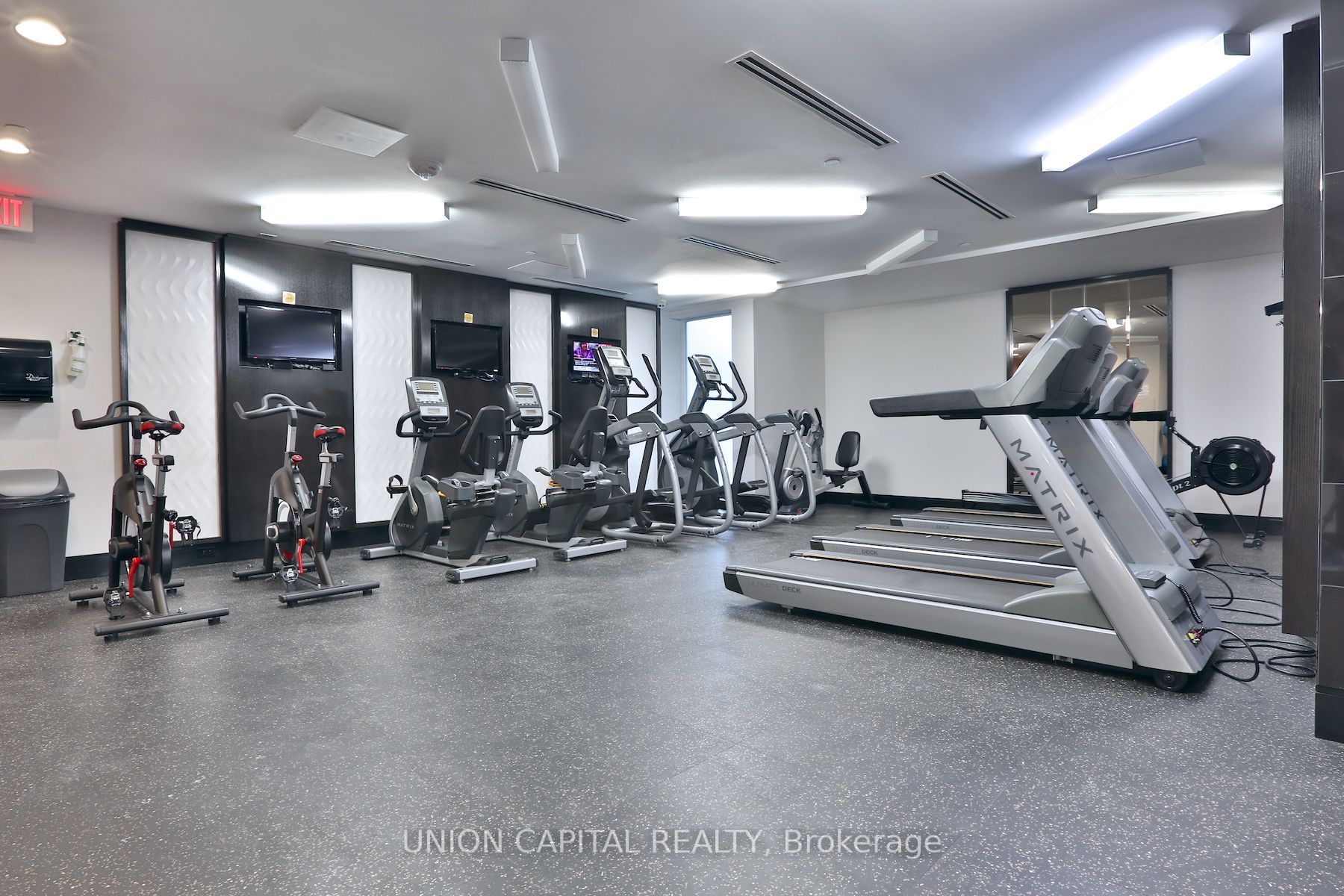 1190 Dundas St E, #324