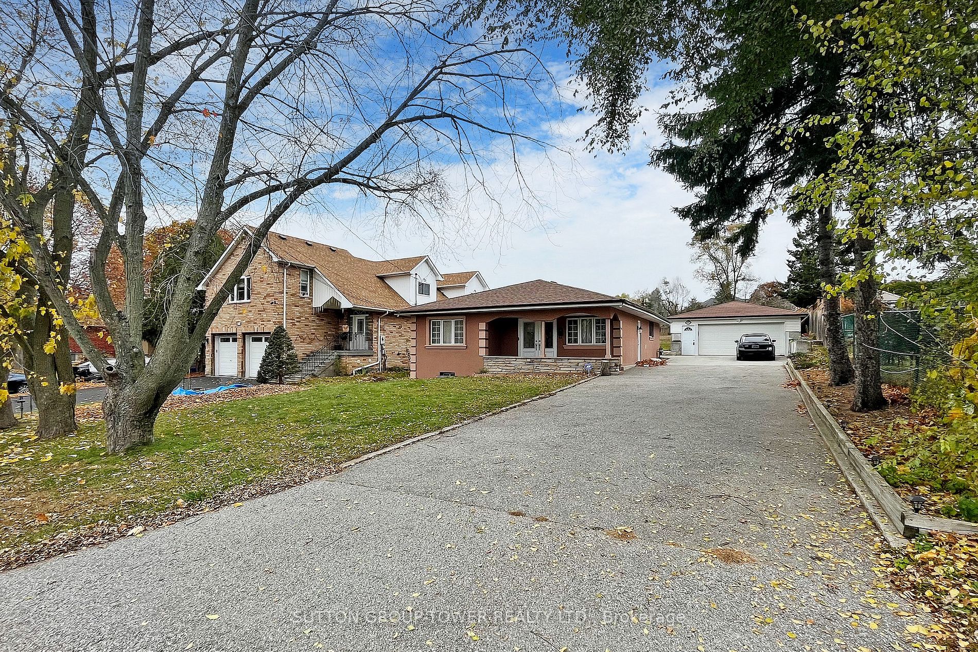 422 Sheppard Ave, #Upper