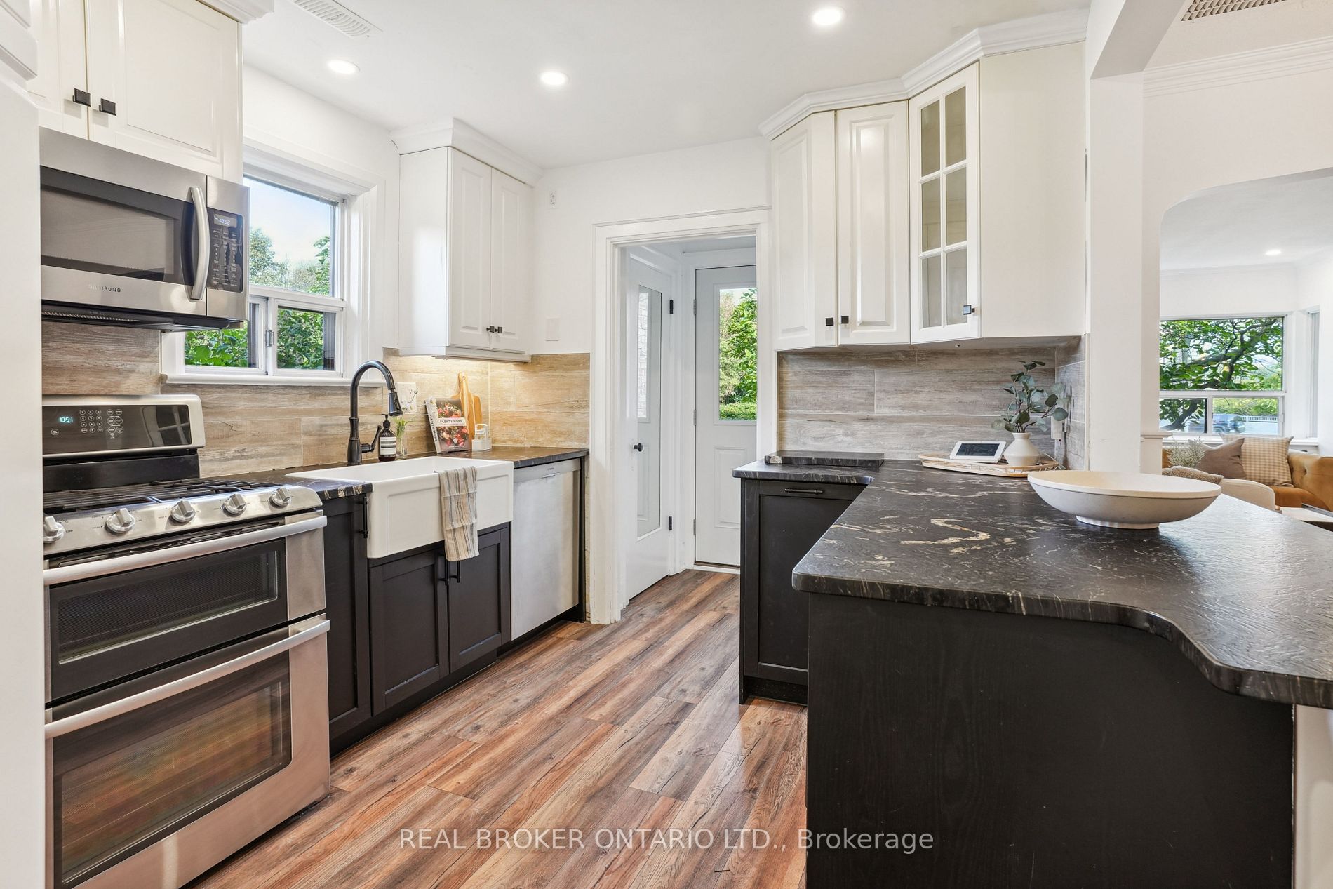 75 Rivercourt Blvd