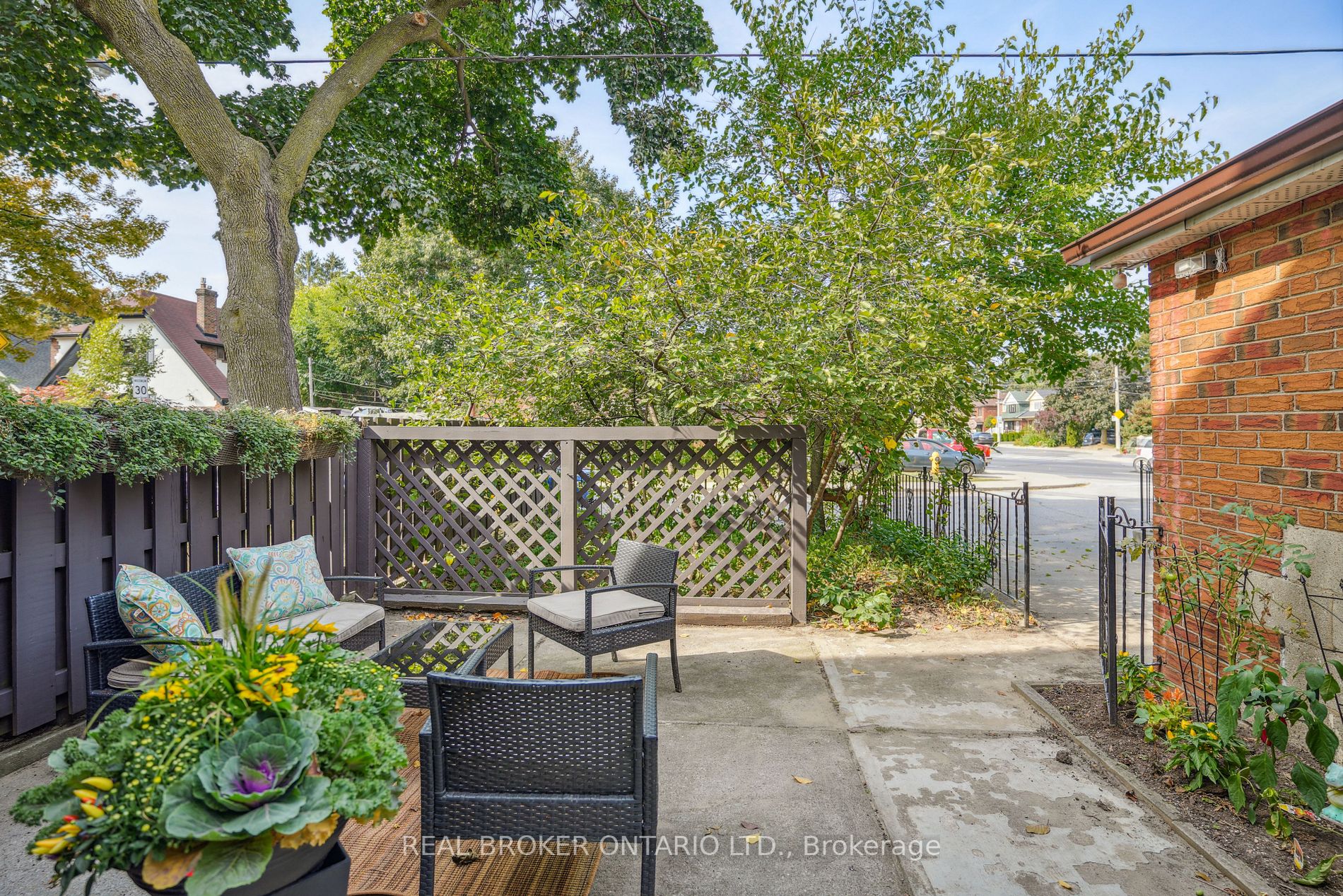 75 Rivercourt Blvd