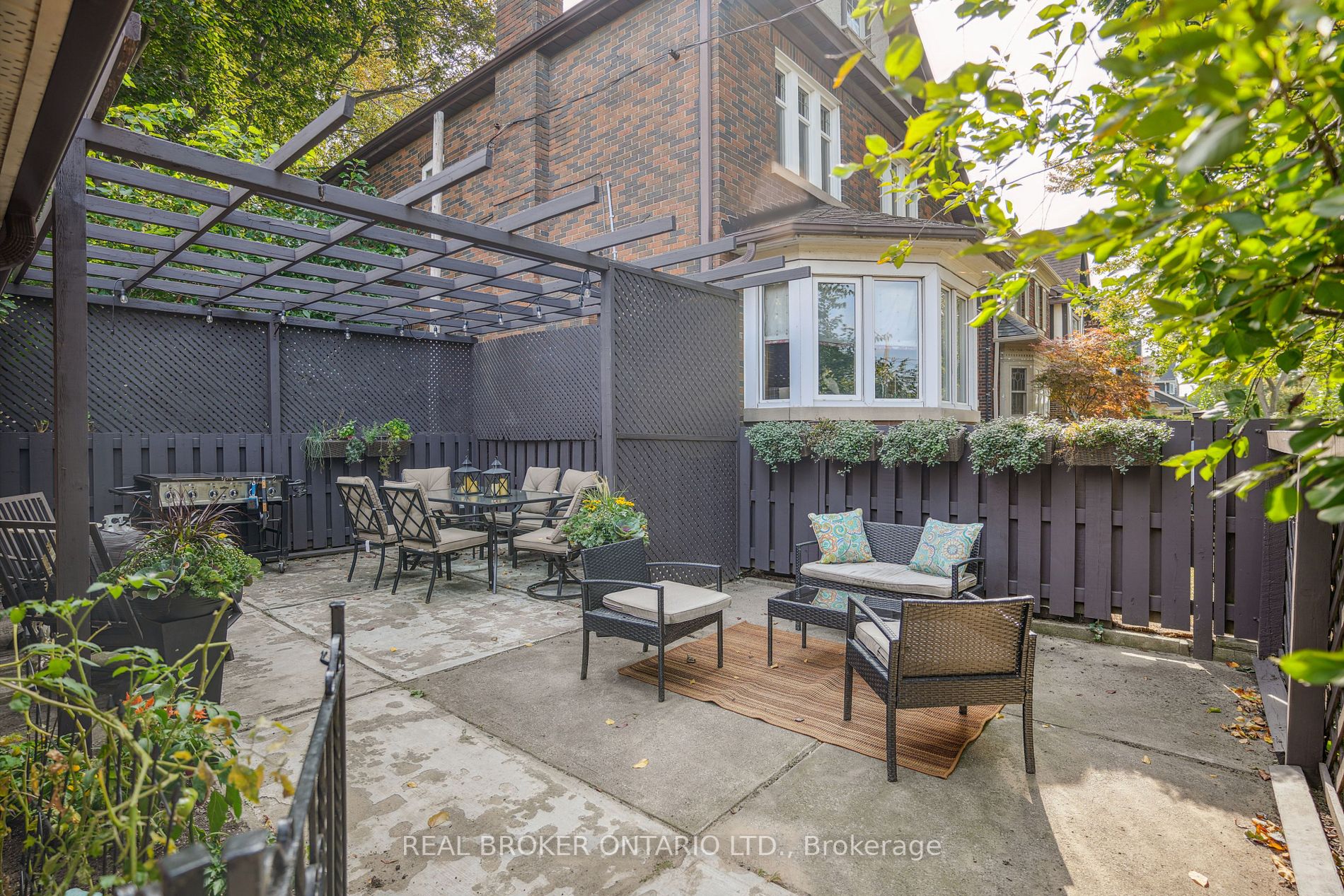 75 Rivercourt Blvd