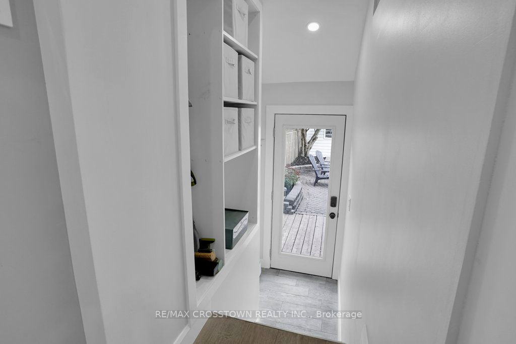 327 Willow Ave