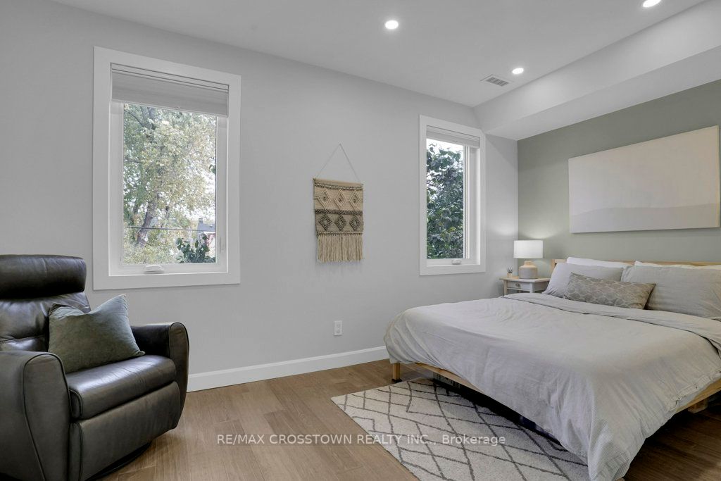 327 Willow Ave