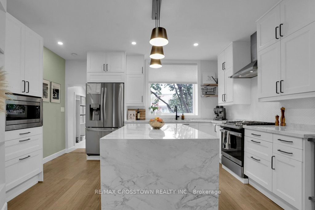 327 Willow Ave