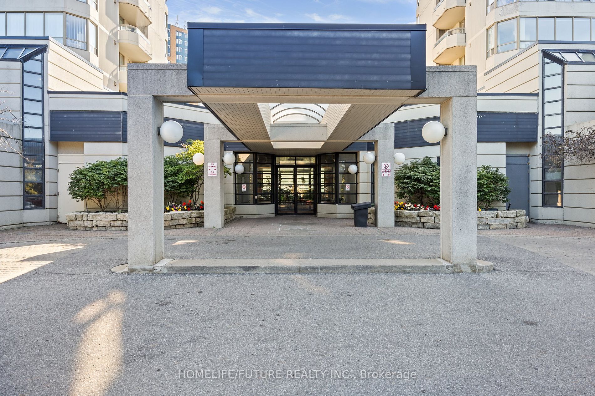 150 Alton Towers Circle, #201