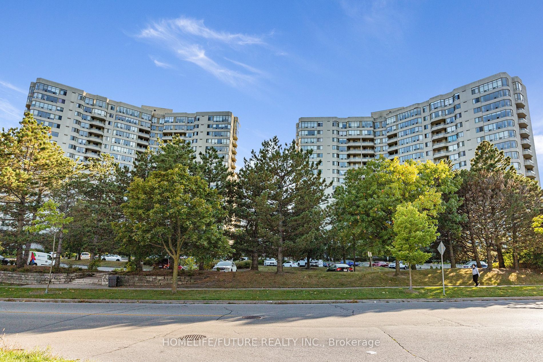 150 Alton Towers Circle, #201