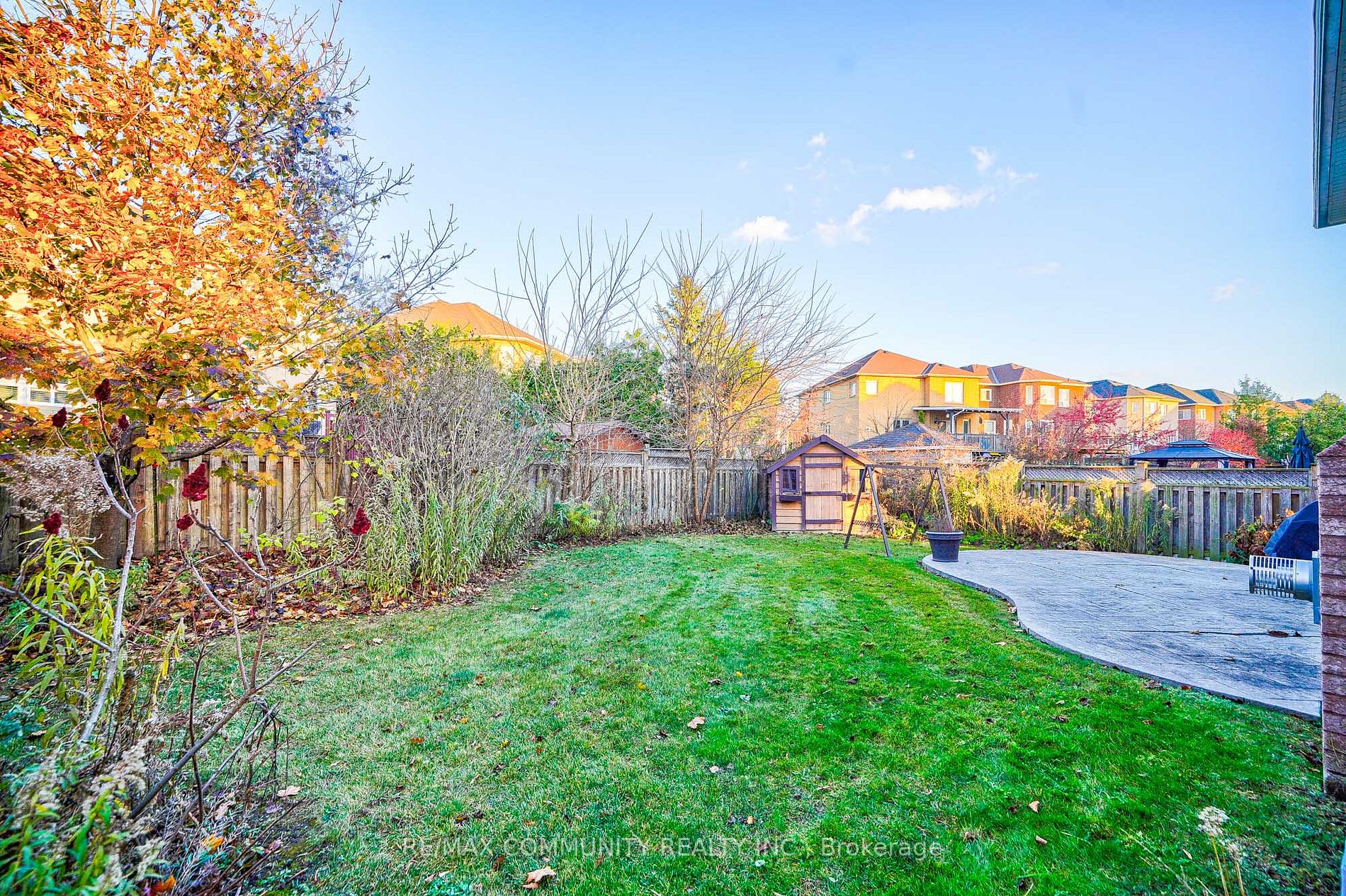 49 Roberson Dr