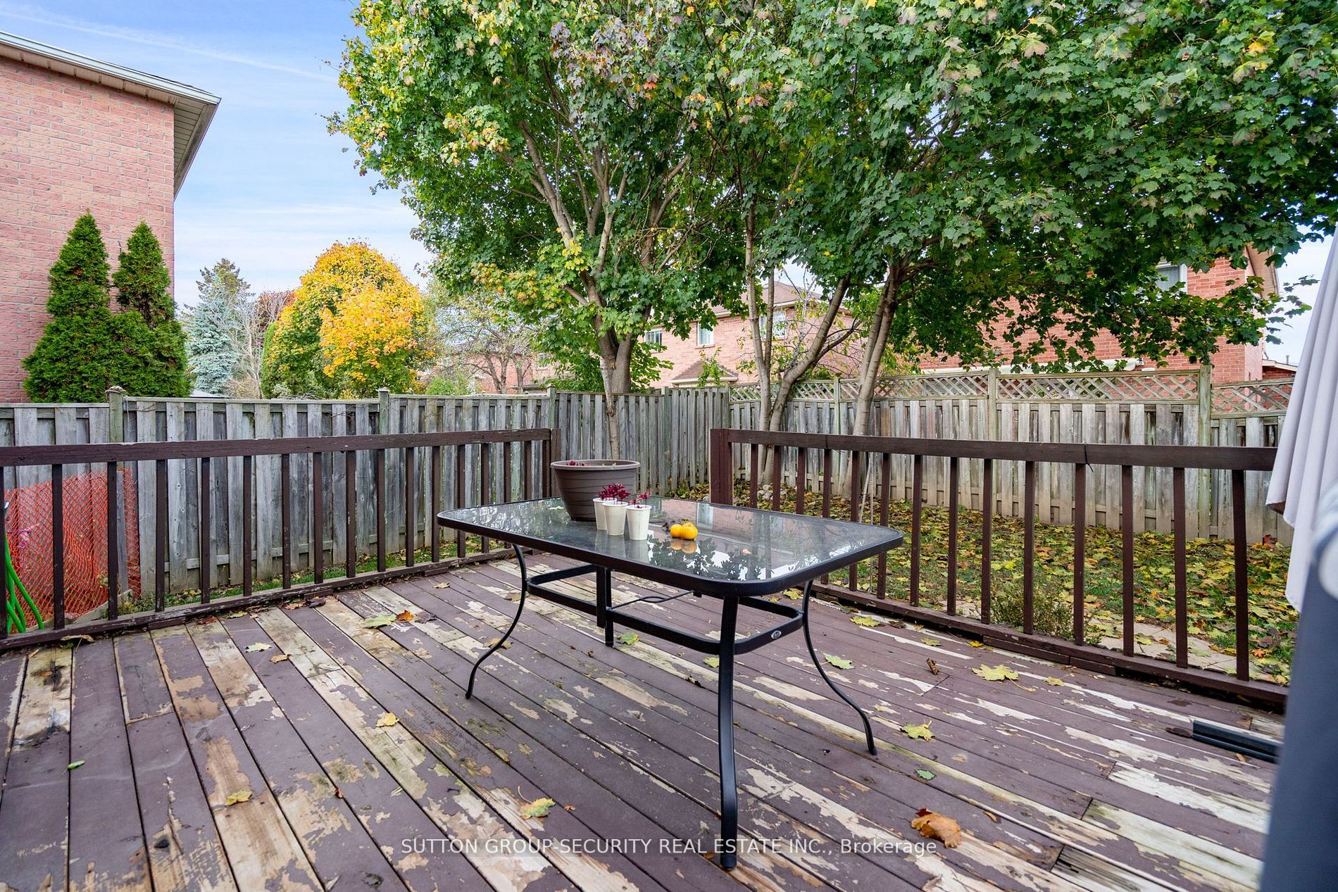 178 Large Cres