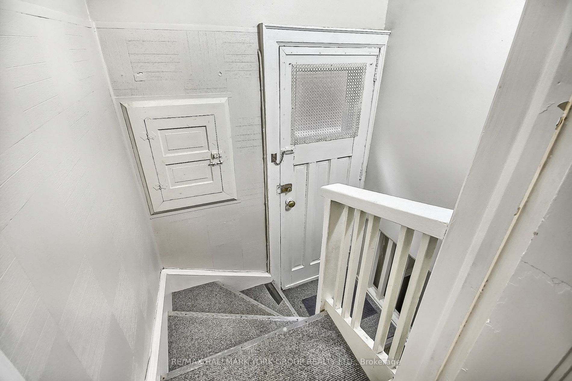 4 Chilton Rd W