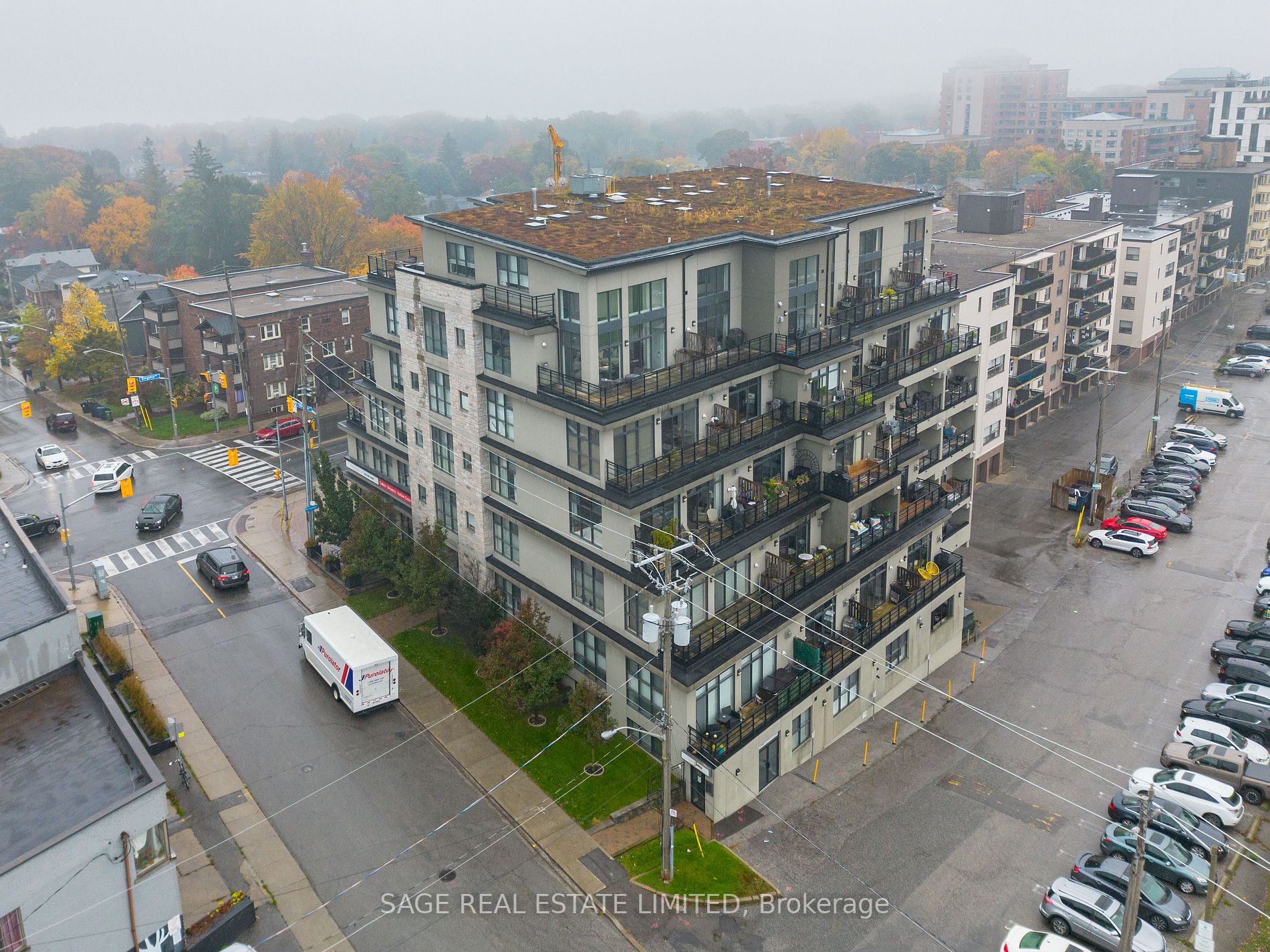 160 Fallingbrook Rd, #404