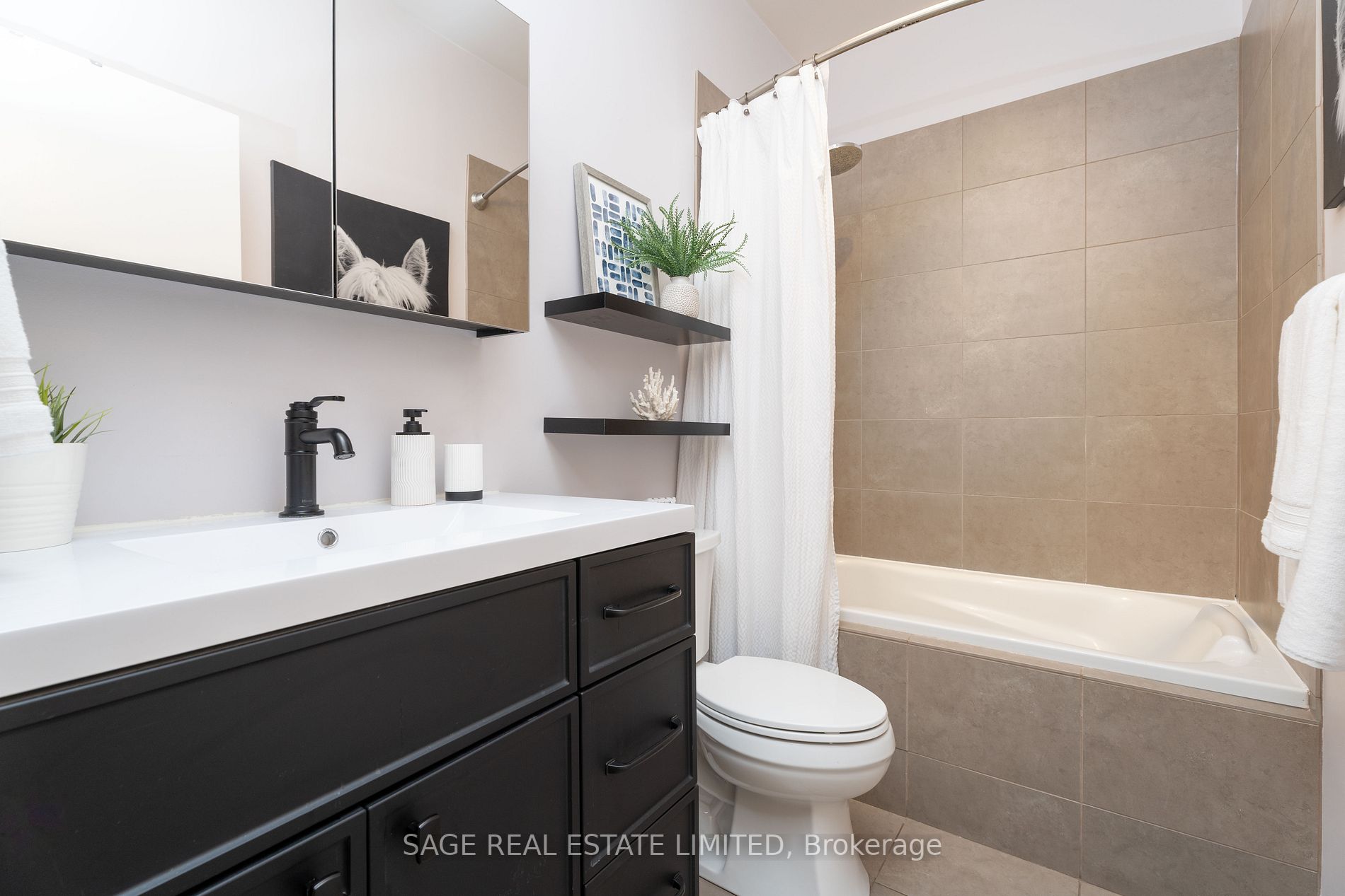 160 Fallingbrook Rd, #404