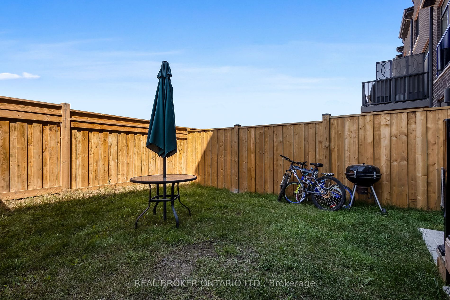 2520 Castlegate Crossing Dr
