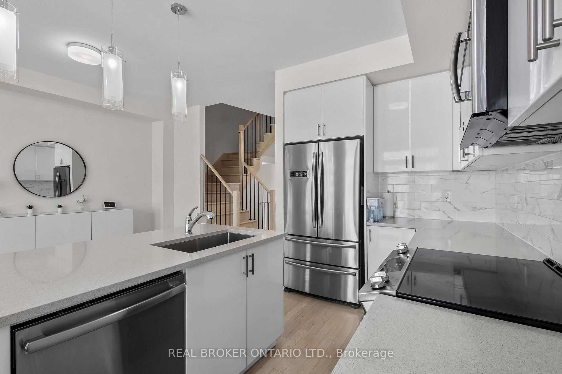 2520 Castlegate Crossing Dr