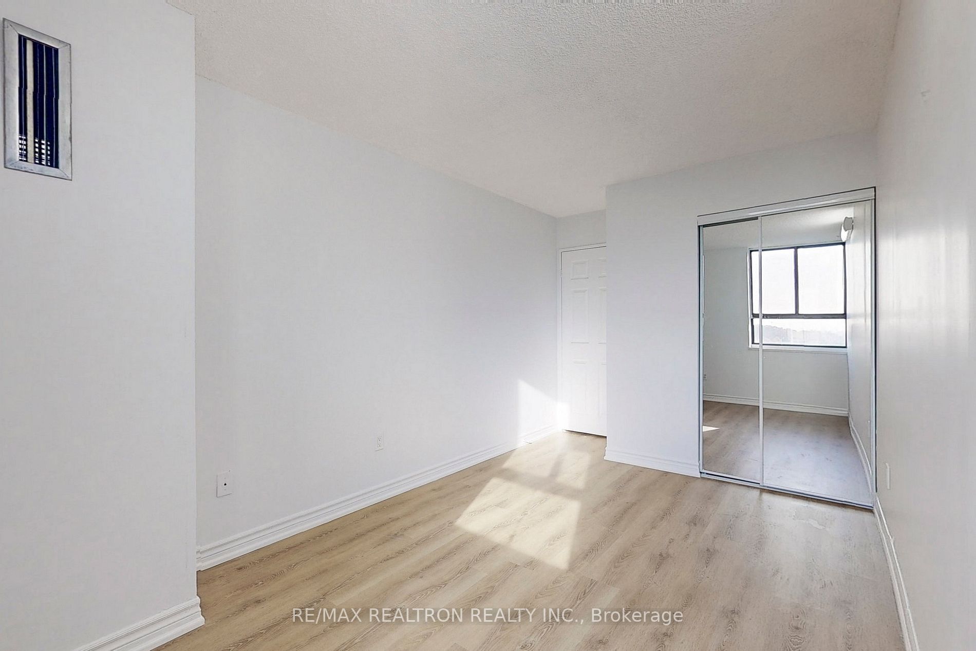 121 Trudelle St, #1205