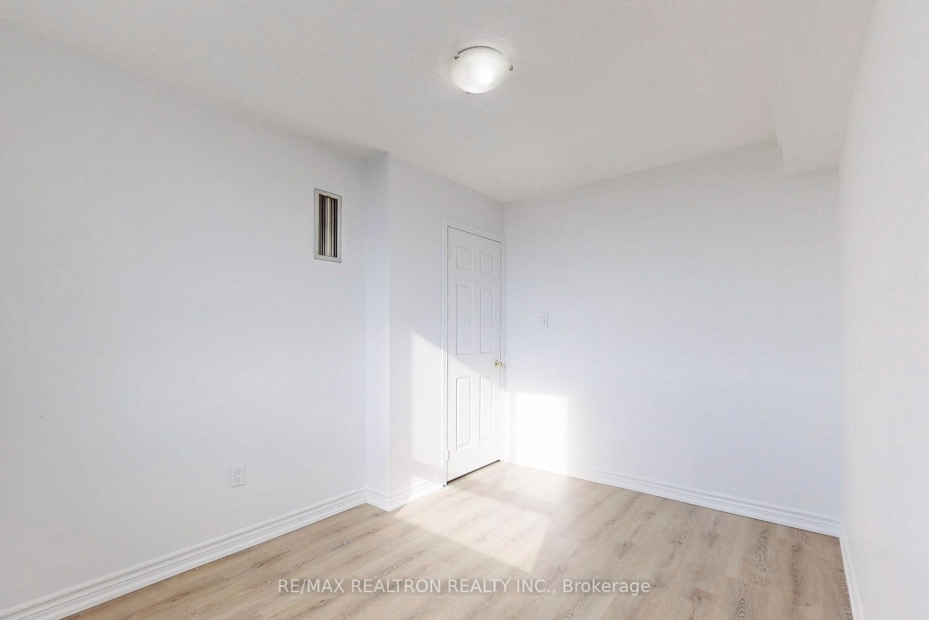 121 Trudelle St, #1205