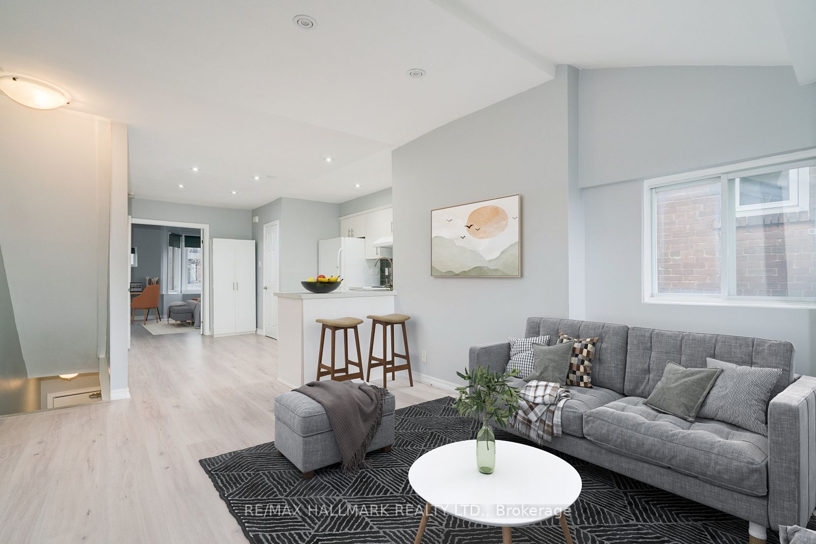 371 Woodbine Ave, #3