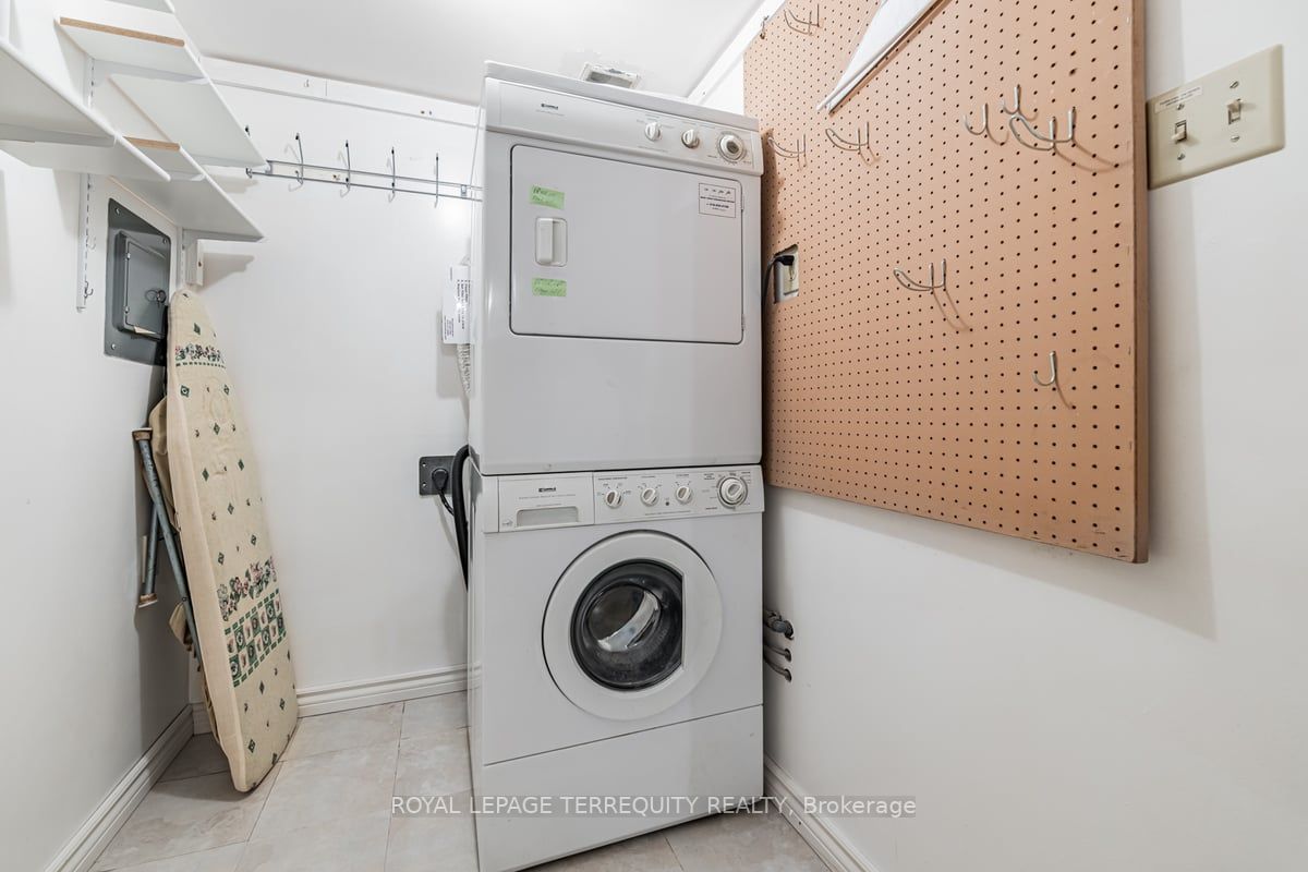 121 Ling Rd, #1010