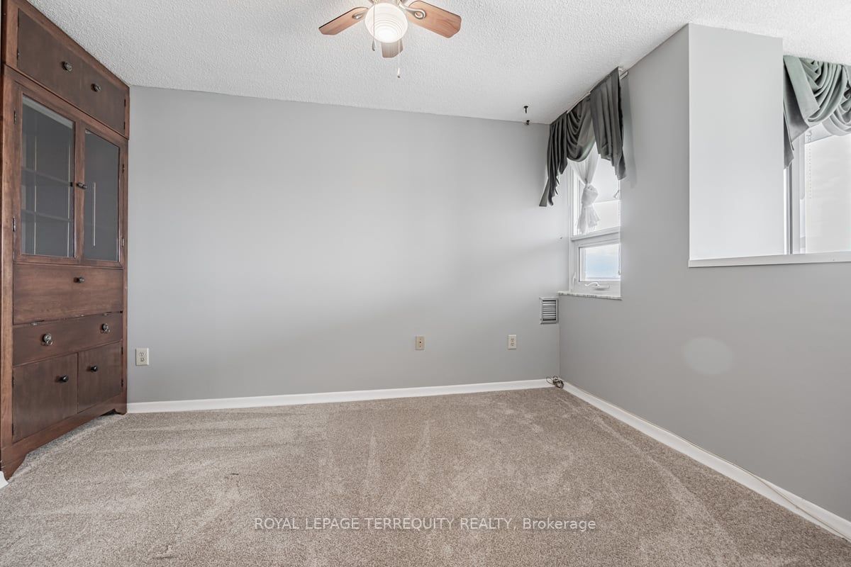 121 Ling Rd, #1010