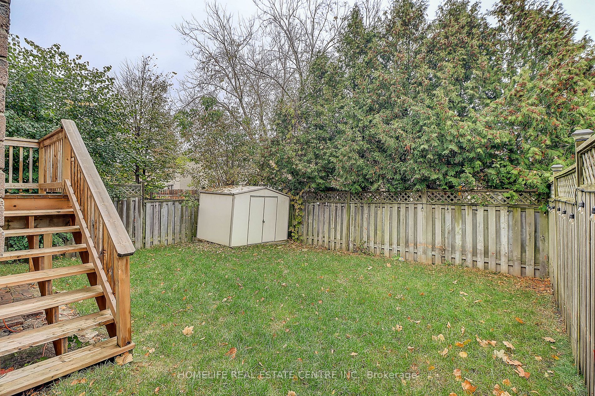 71 Hewitt Cres