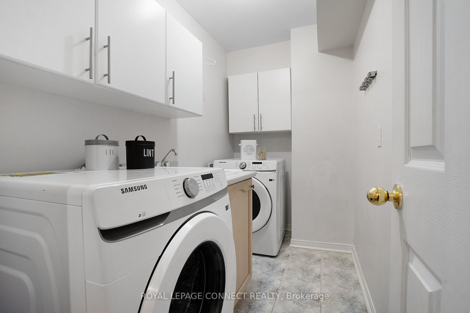1995 Royal Rd, #109