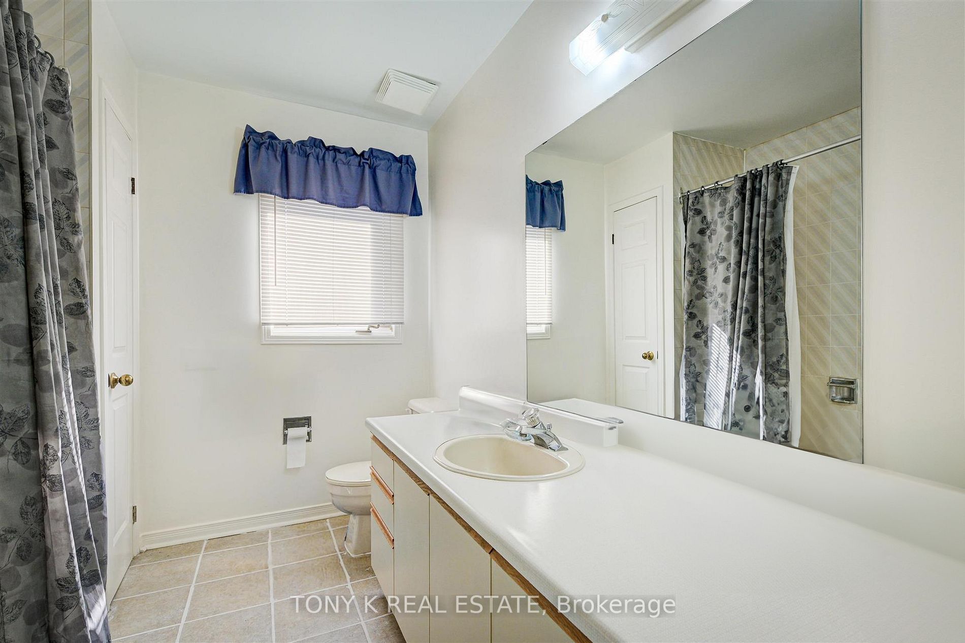 76A Kitchener Rd