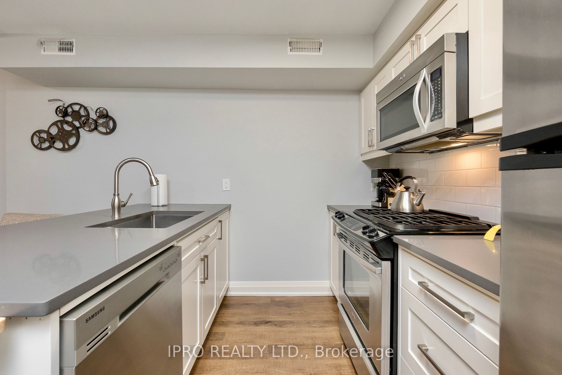 915 Greenwood Ave, #Unit C