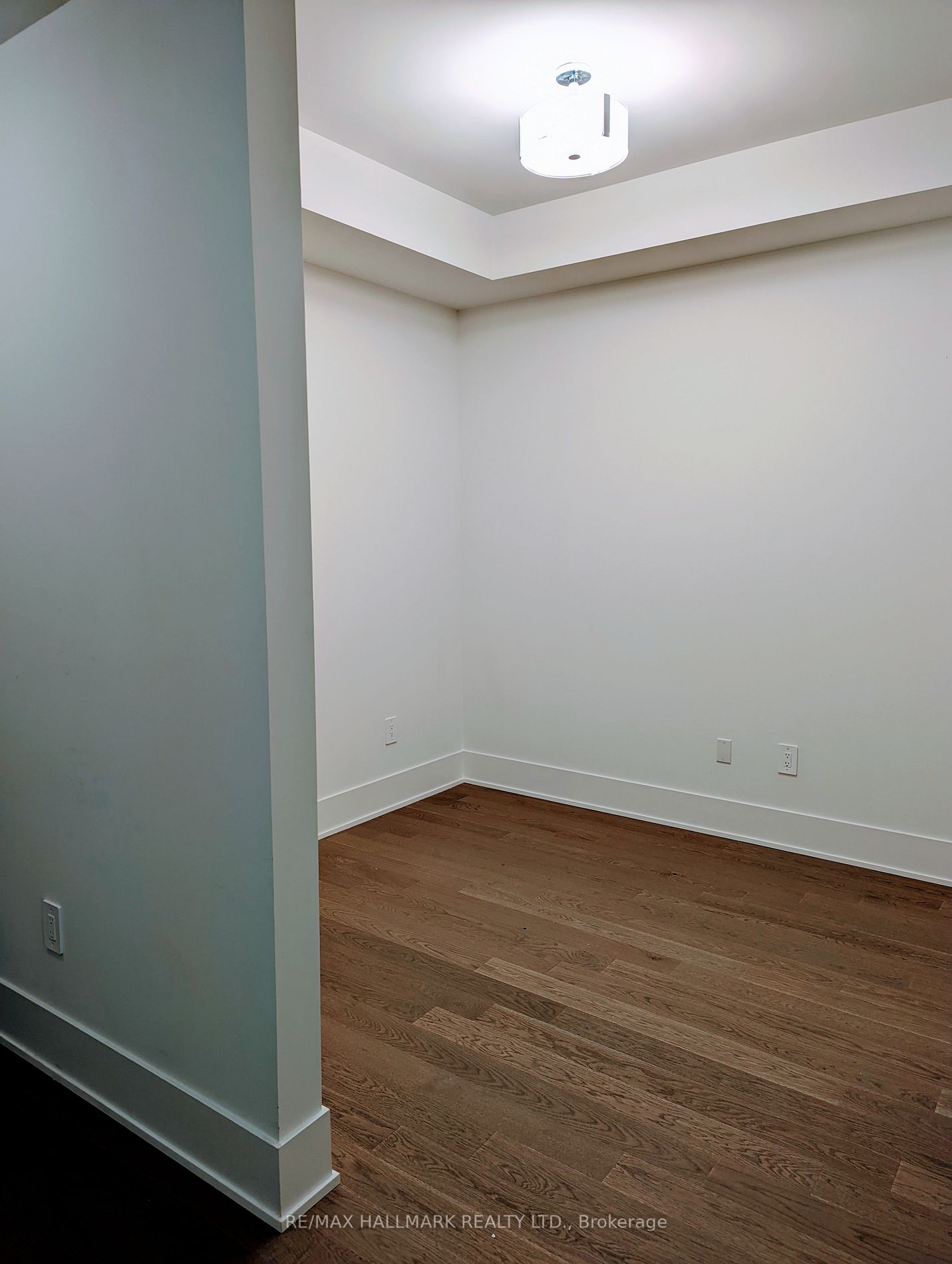 495 Logan Ave, #213