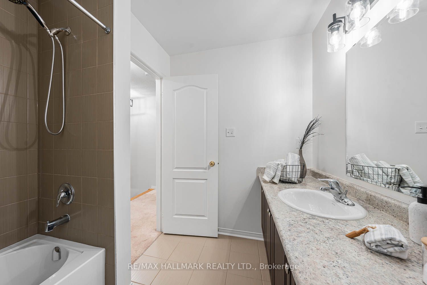 39 Sidney Rundle Ave