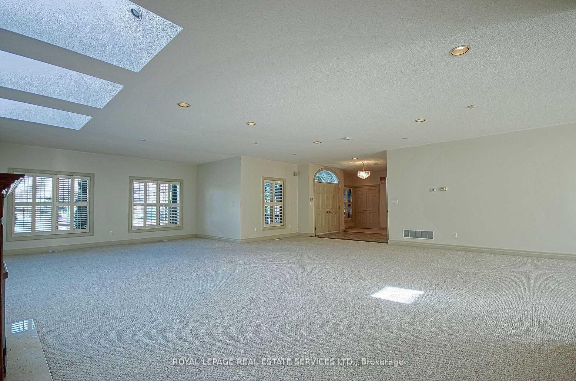 3535 Ellesmere Rd