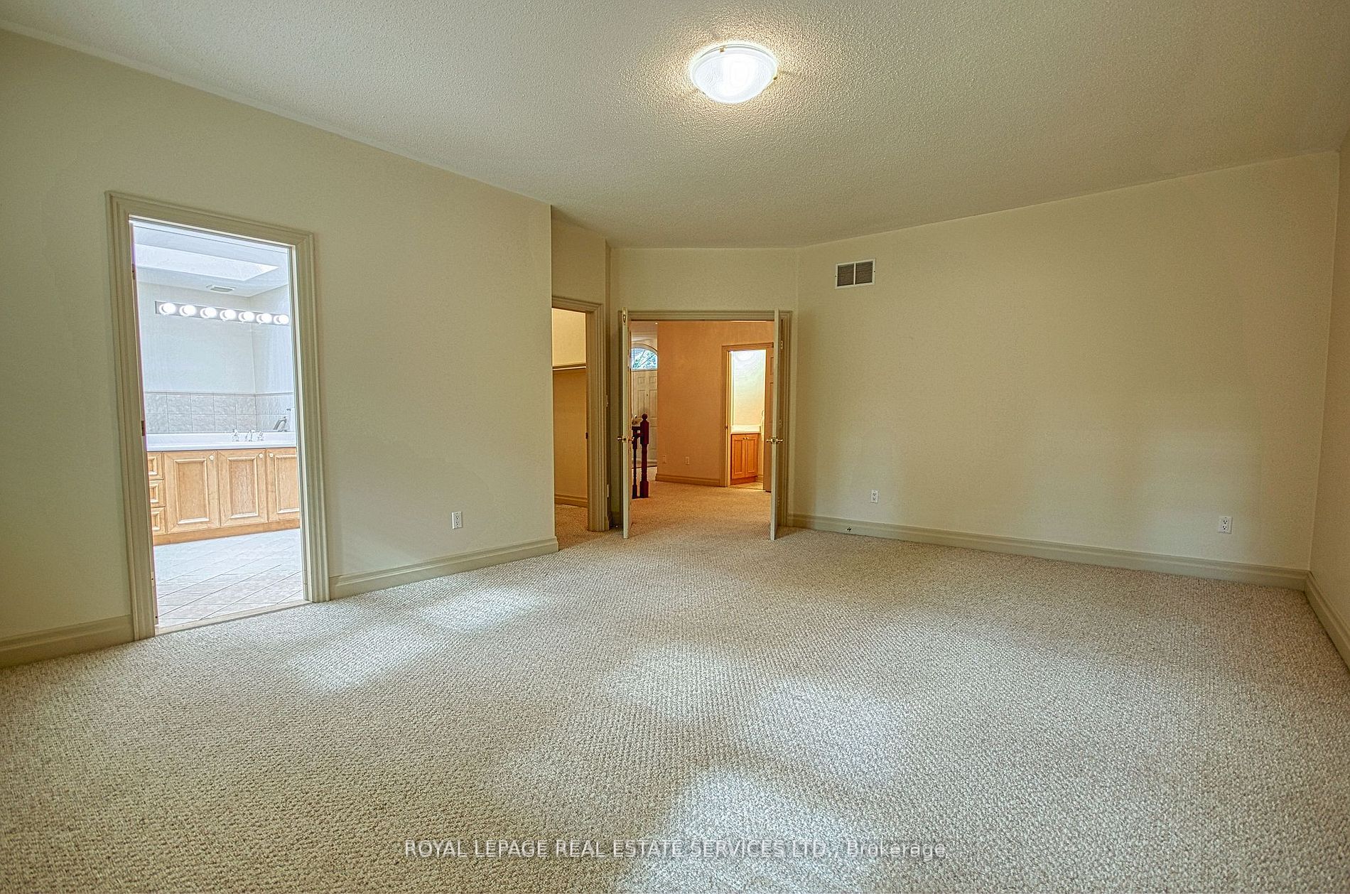 3535 Ellesmere Rd