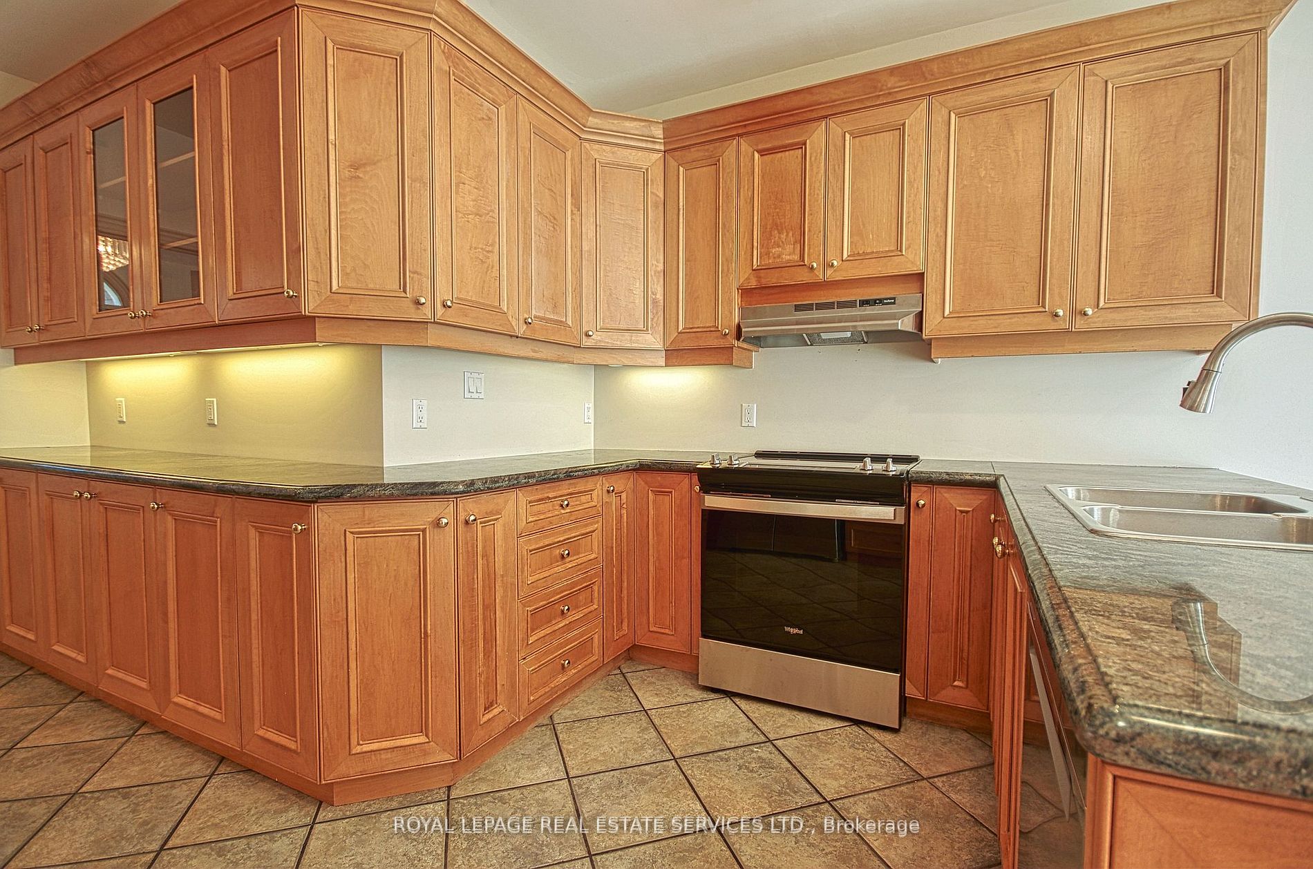 3535 Ellesmere Rd